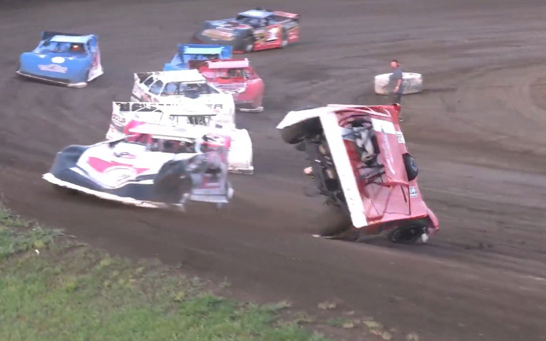 Dirt crash screenshot