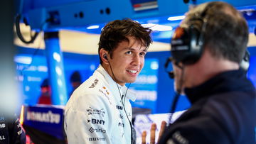 Alex Albon fires defiant Williams message after shakedown completion