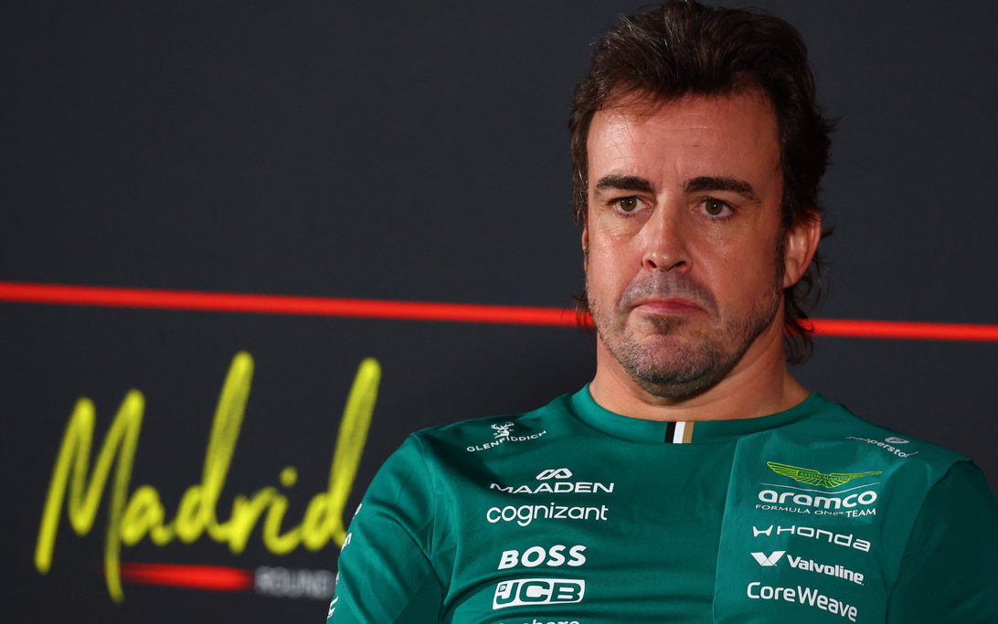 Fernando Alonso confirms WEC switch is an option for 2027