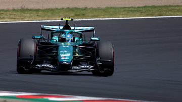 Alonso fileert F1-‘laadstation’: "Het halve team kan nu op Suzuka rijden!"