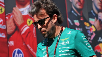 Alonso haalt uit na kritiek op Aston Martin: "Balanceert soms op randje van online misbruik!"