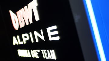 Alpine make late change due to key figure sickness