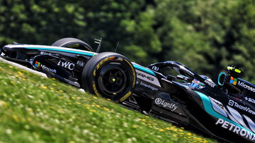 Kimi Antonelli opening day perfection as George Russell suffers major deficit