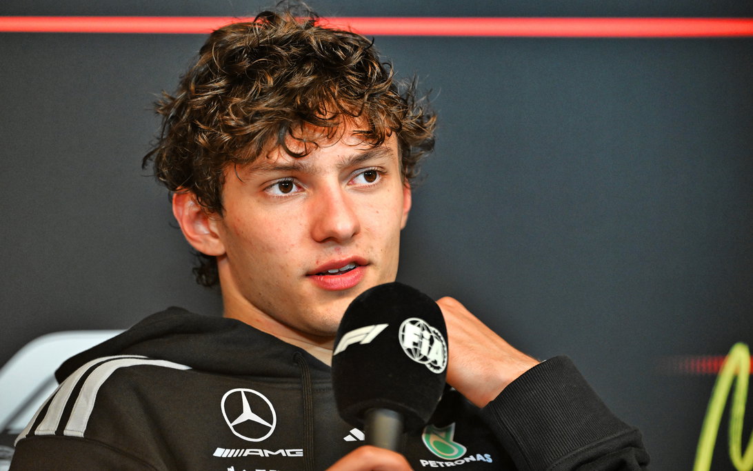 Kimi Antonelli predicts intense fight with George Russell would have continued to the flag
