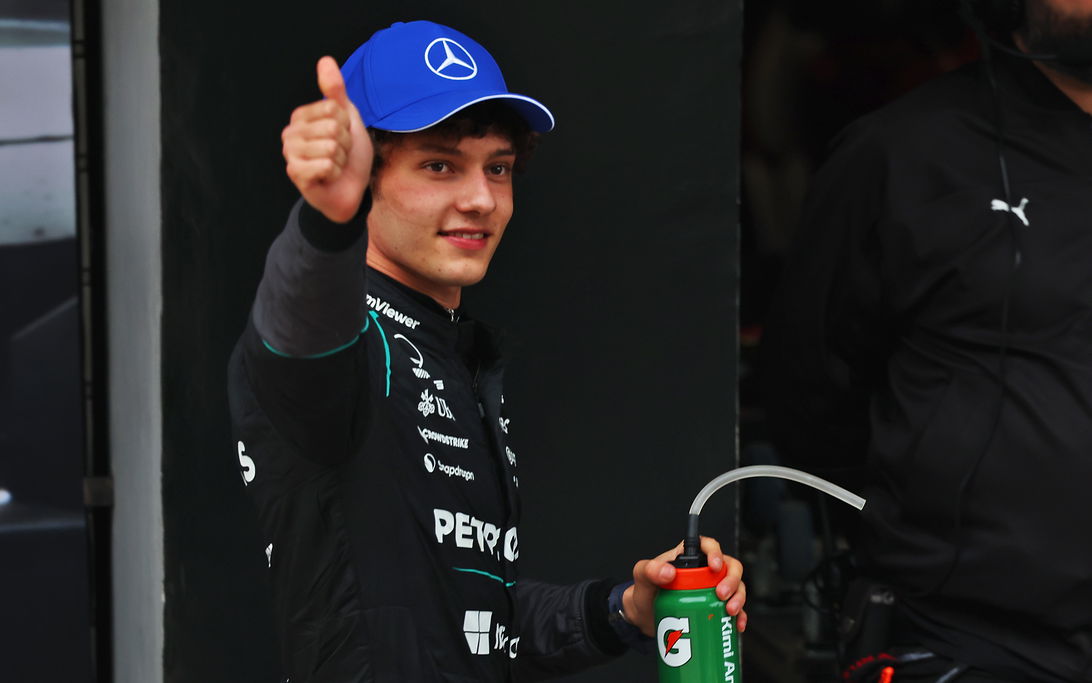 Kimi Antonelli gets champion's praise after emulating Rosberg with maiden F1 win in Shanghai