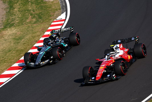 Antonelli Hamilton Japan FP2