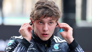 Antonelli wijst naar Red Bull en Verstappen rondom favorietenrol