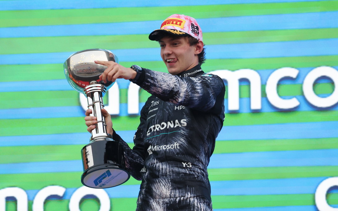 Japanese GP Roundup: Antonelli's Historic Win, Bearman's Crash & Verstappen's Future