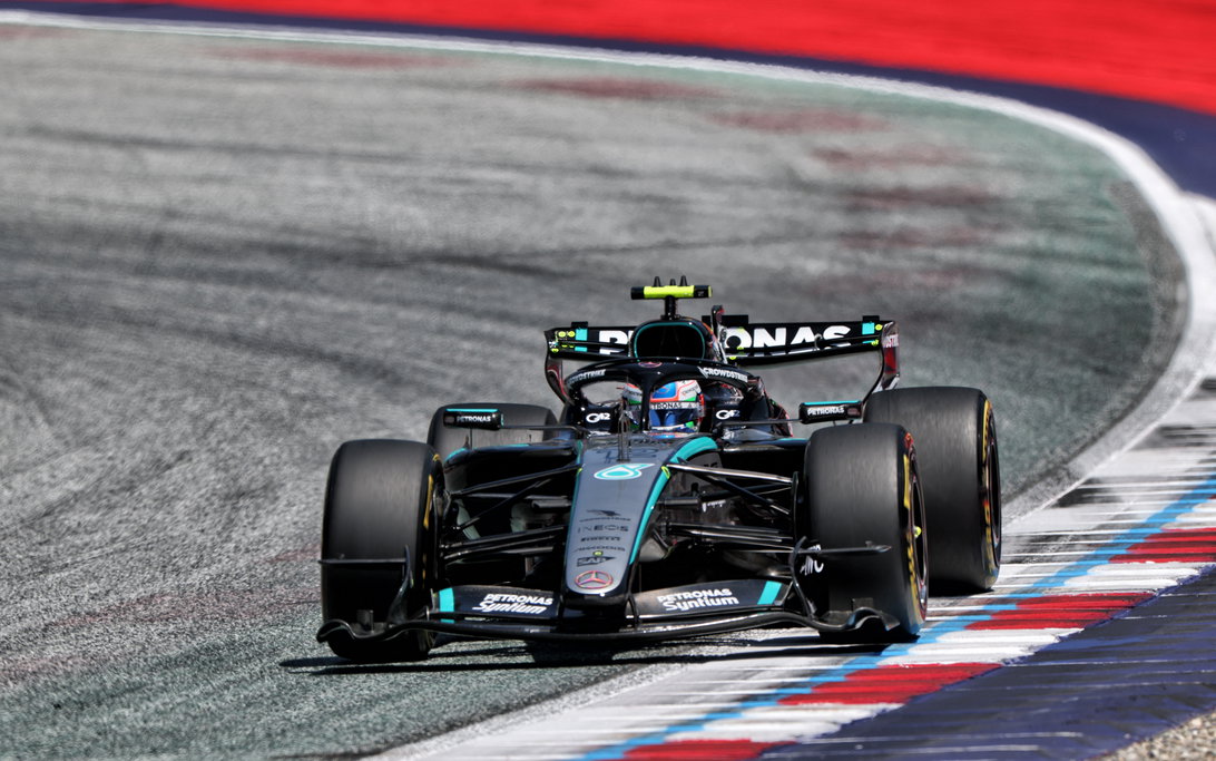 Verstappen and Norris suffer setbacks as Mercedes dominate disrupted Austrian GP FP1