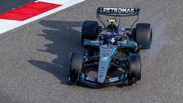 Mercedes verliest kostbare uren met groot motorprobleem