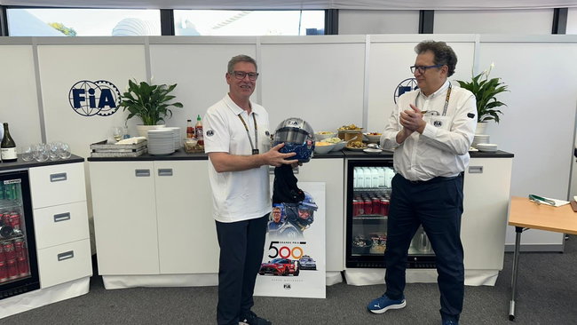 			© Sándor Mészáros
	