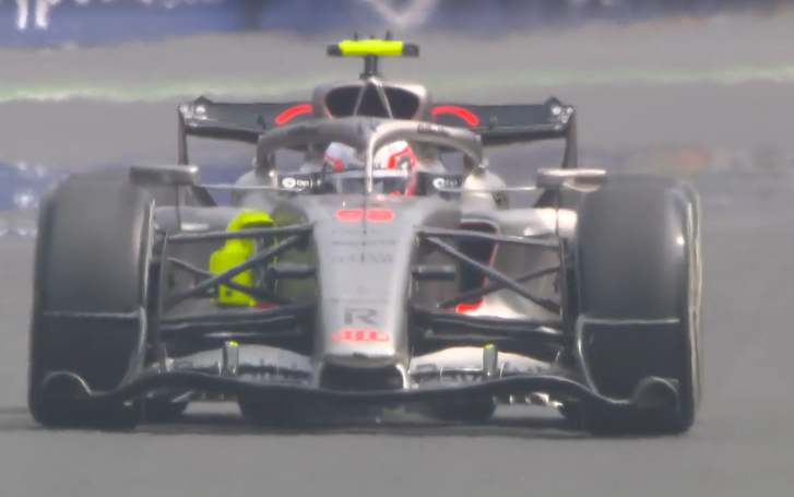 Debutto amaro per Slater in Messico: FP1 interrotta e Audi convocata dai commissari per errore tecnico