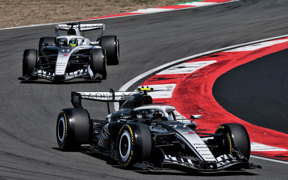 Bottas delinea la strategia aggressiva di aggiornamento della Cadillac dopo il traguardo storico in Cina