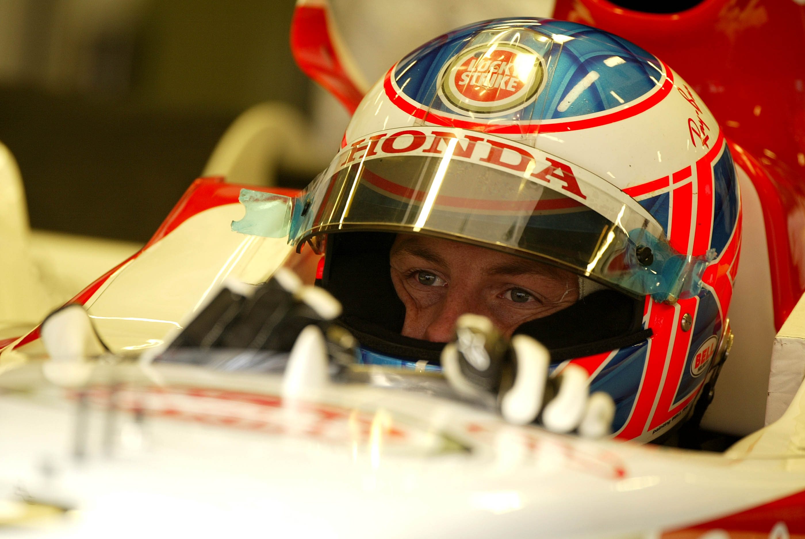 Button 2004