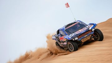 Al-Attiyah ziet grote concurrent wegvallen in jacht op eindzege Dakar Rally