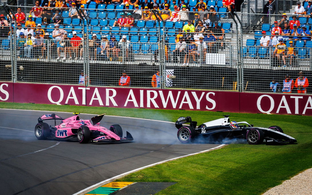 Pilota di F2 si scusa per i commenti alla radio fatti "nel calore del momento" dopo l'incidente