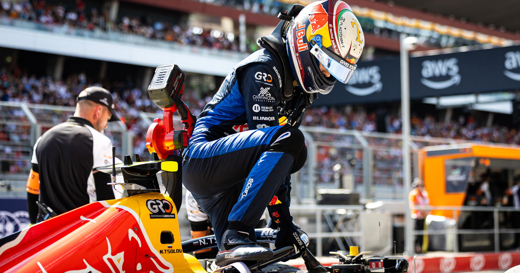 'Next in line' Red Bull junior provides update on F1 future