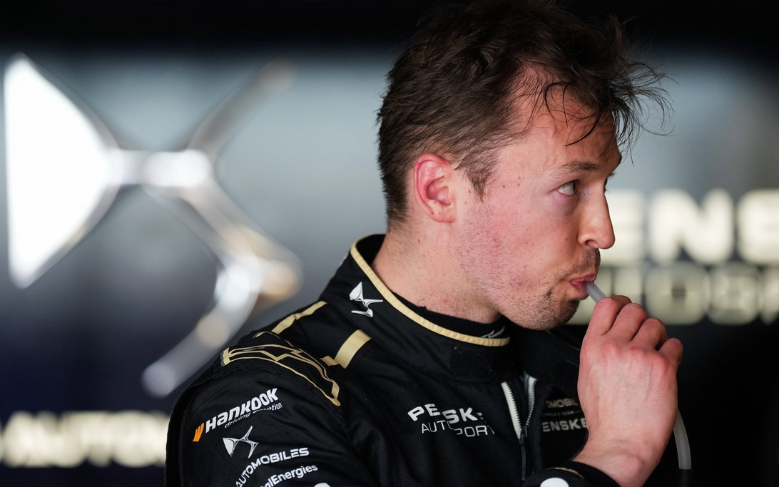 Ex-Red Bull F1 driver Kvyat eyes Formula E seat with Gen4 arrival
