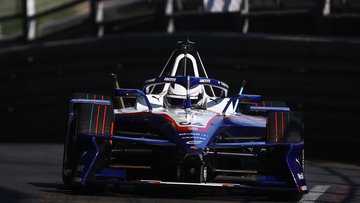Porsche team orders hand Pascal Wehrlein crucial London Formula E pole