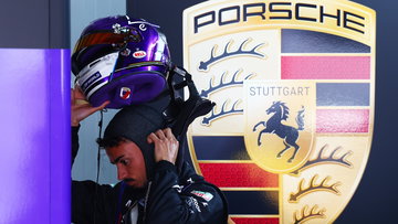Pascal Wehrlein 'lost for words' as strange issue triggers Formula E title setback