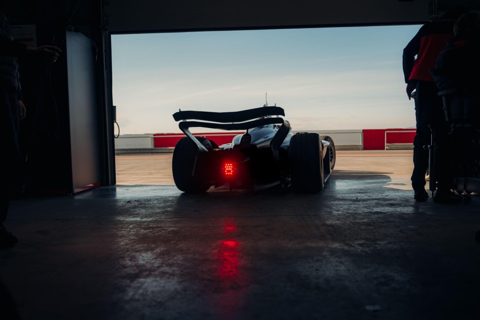 			© Porsche Motorsport
	