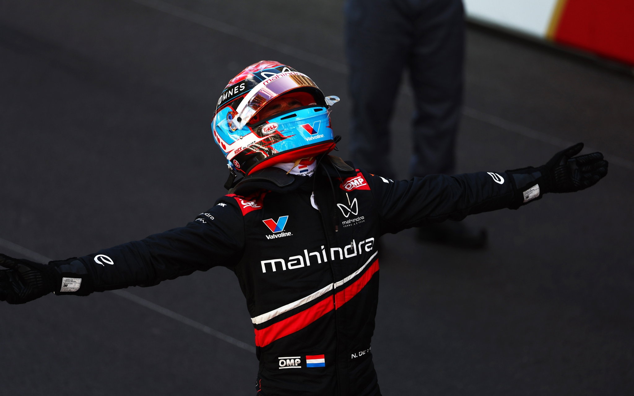 De Vries monaco podium