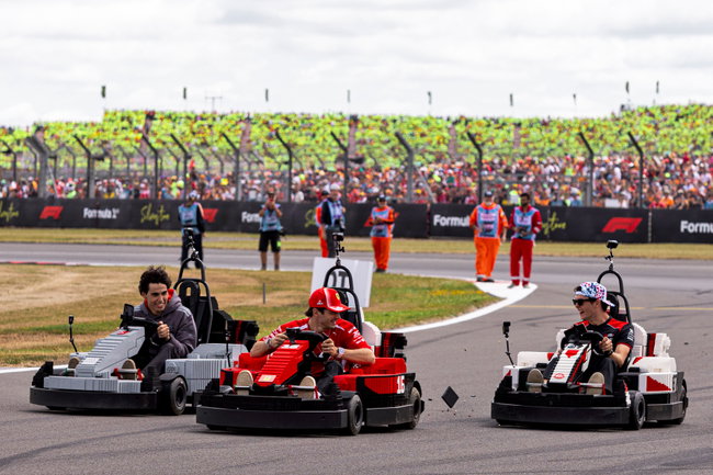 Motor Racing - Formula One World Championship - British Grand Prix - Race Day - Silverstone, England