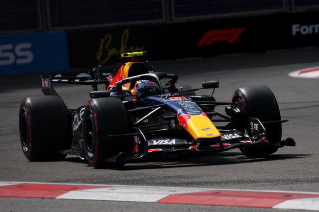 Motor Racing - Formula One World Championship - Azerbaijan Grand Prix - Qualifying Day - Baku, Azerbaijan