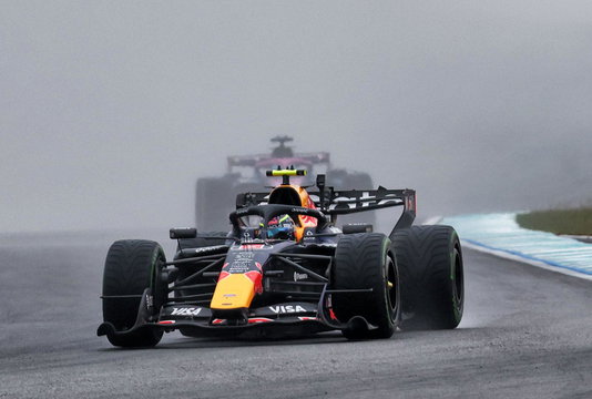 Hadjar Malaysia race rain