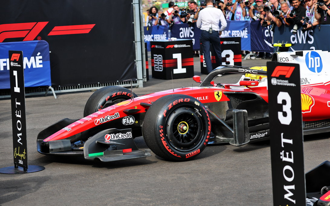 Ferrari Hamilton F1 2026