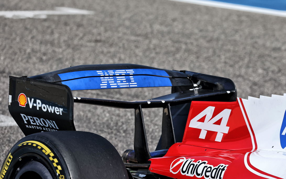 Ferrari rear wing