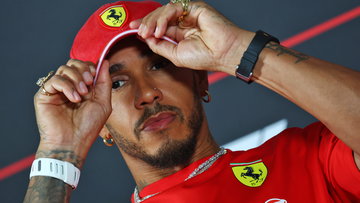 Lewis Hamilton issues clear response to worried Ferrari fans