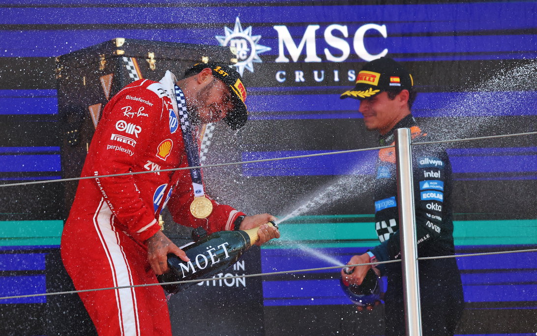 Il capo McLaren: la Ferrari ha il 'miglior telaio' della F1 dopo il trionfo di Hamilton a Barcellona