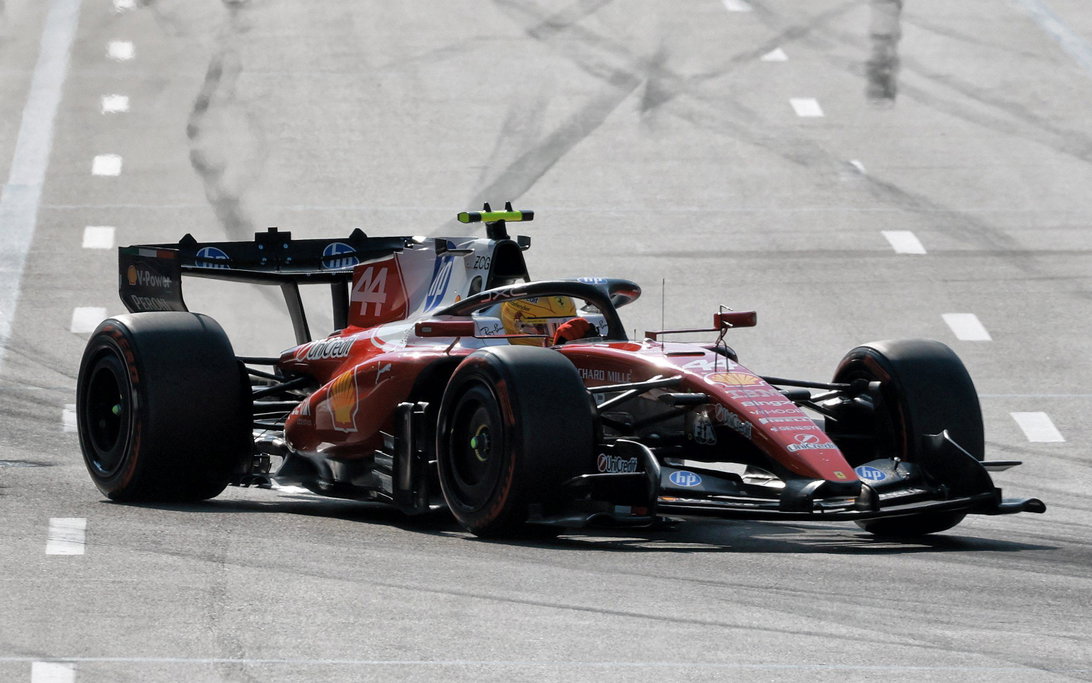 Hamilton race Baku