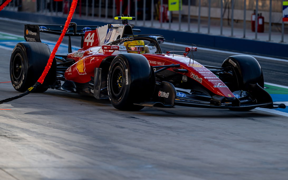 Hamilton Bahrain test 2 day 2