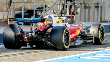 Lewis Hamilton endures painful stoppage as Red Bull unveil upgrades – RacingNews365 Review