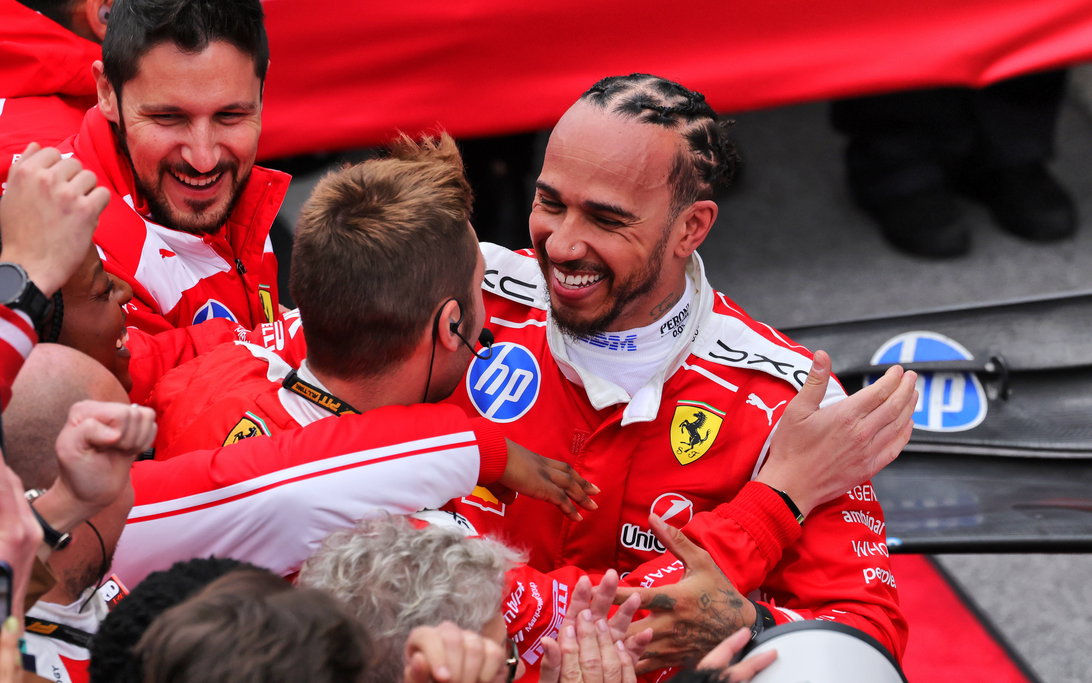 Hamilton diz que “moveu montanhas” para reviravolta da Ferrari em Montreal