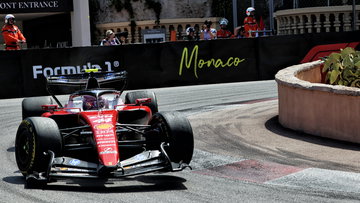 Hamilton baart opzien met grote onthulling: "Red Bull heeft de krachtigste motor"