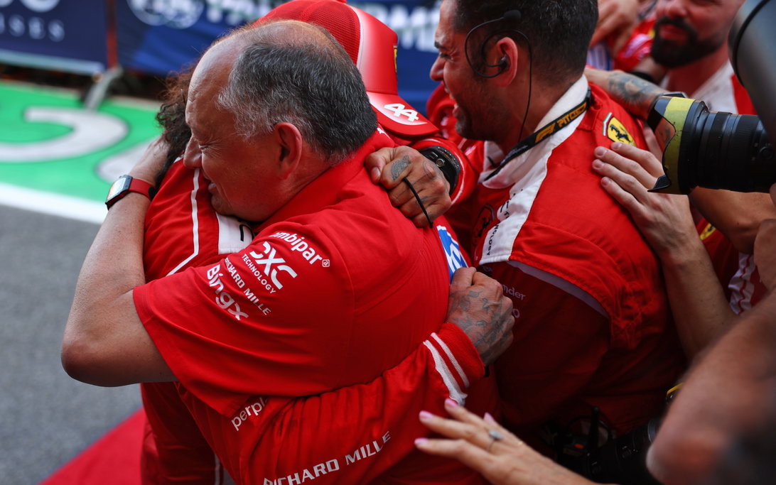 Hamilton Vasseur Barcelona win
