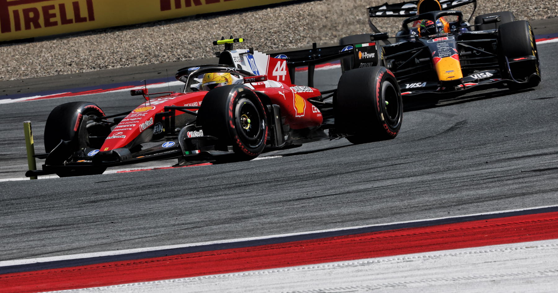Lewis Hamilton issues response to Max Verstappen as Toto Wolff defends Kimi Antonelli