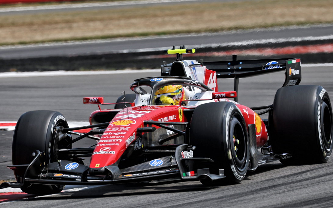 Hamilton FP1 Silverstone