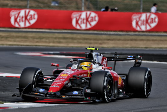 Hamilton race Silverstone