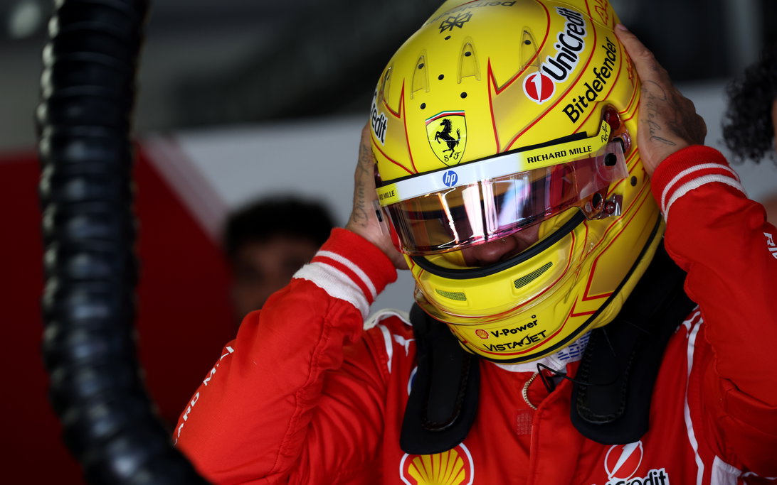 Hamilton lamenta la "difícil" decisión de Ferrari en la clasificación
