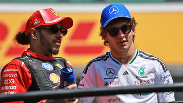 Lewis Hamilton sends ominous message to F1 rivals