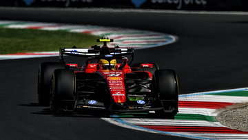 Lewis Hamilton sounds Ferrari alarm after striking Mercedes deficit