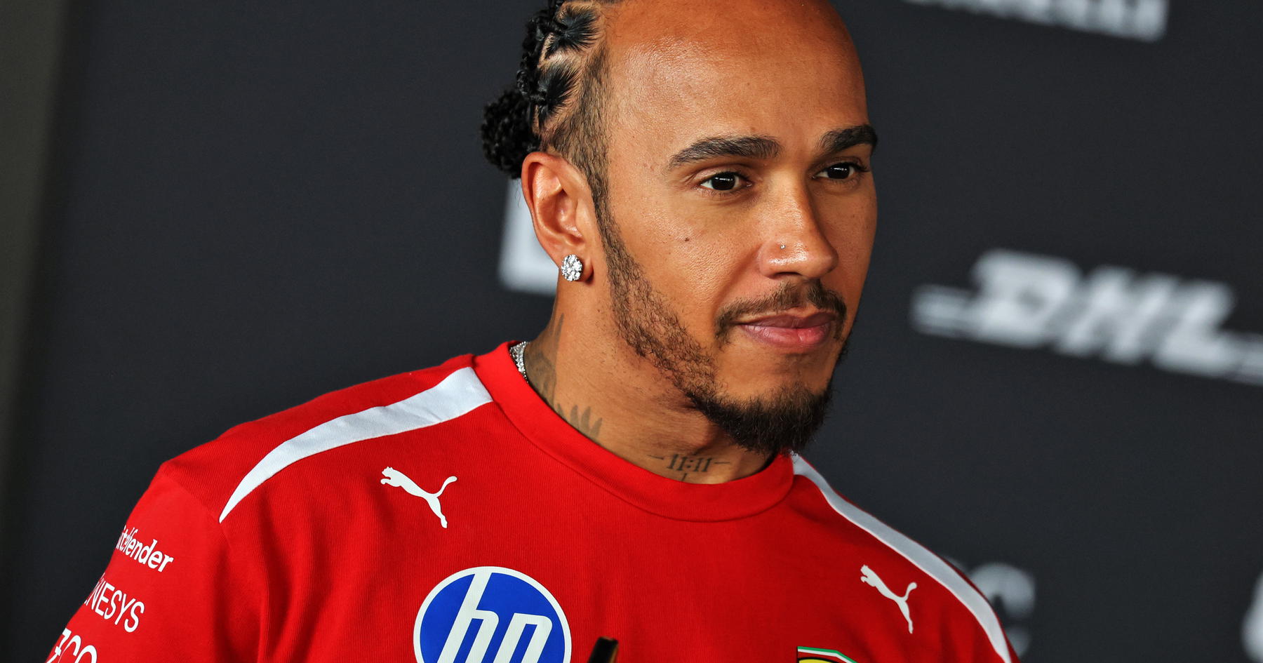 Lewis Hamilton fires 'I'm built different' warning over key F1 question