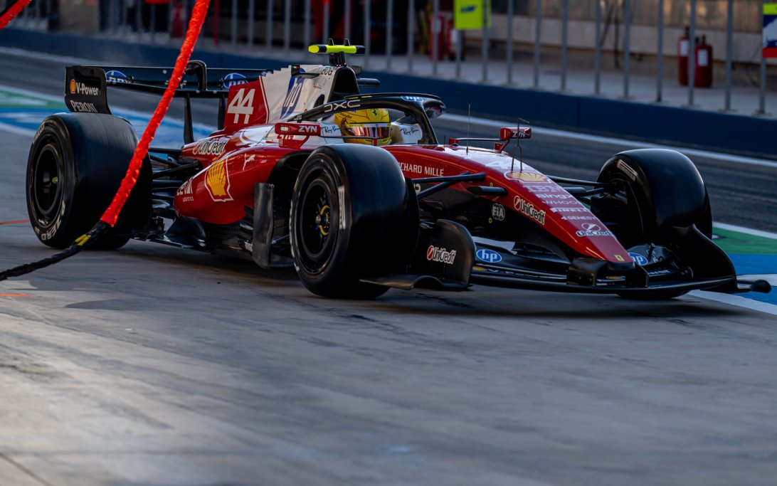 Hamilton Bahrain test 2 day 2