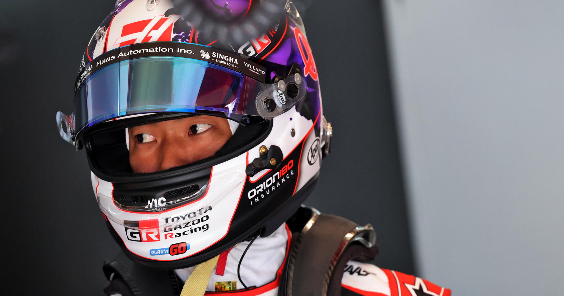 F1 rookie hits mechanic in scary pit lane incident