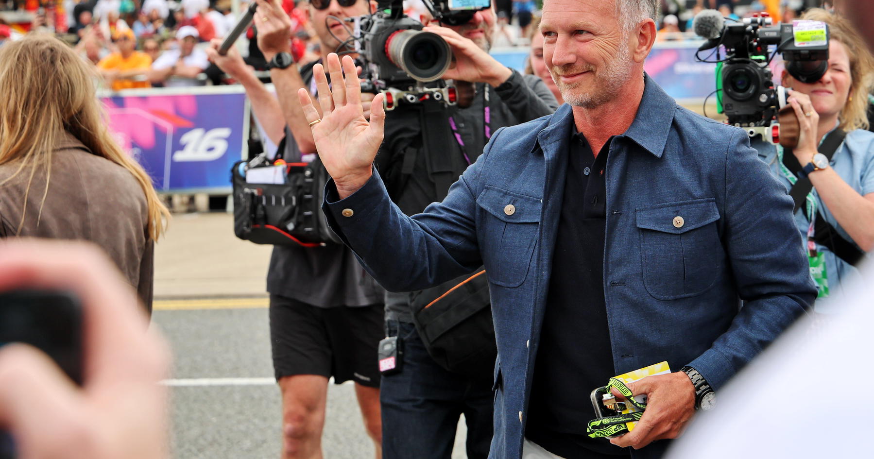 Christian Horner F1 options cause division after long-awaited paddock return