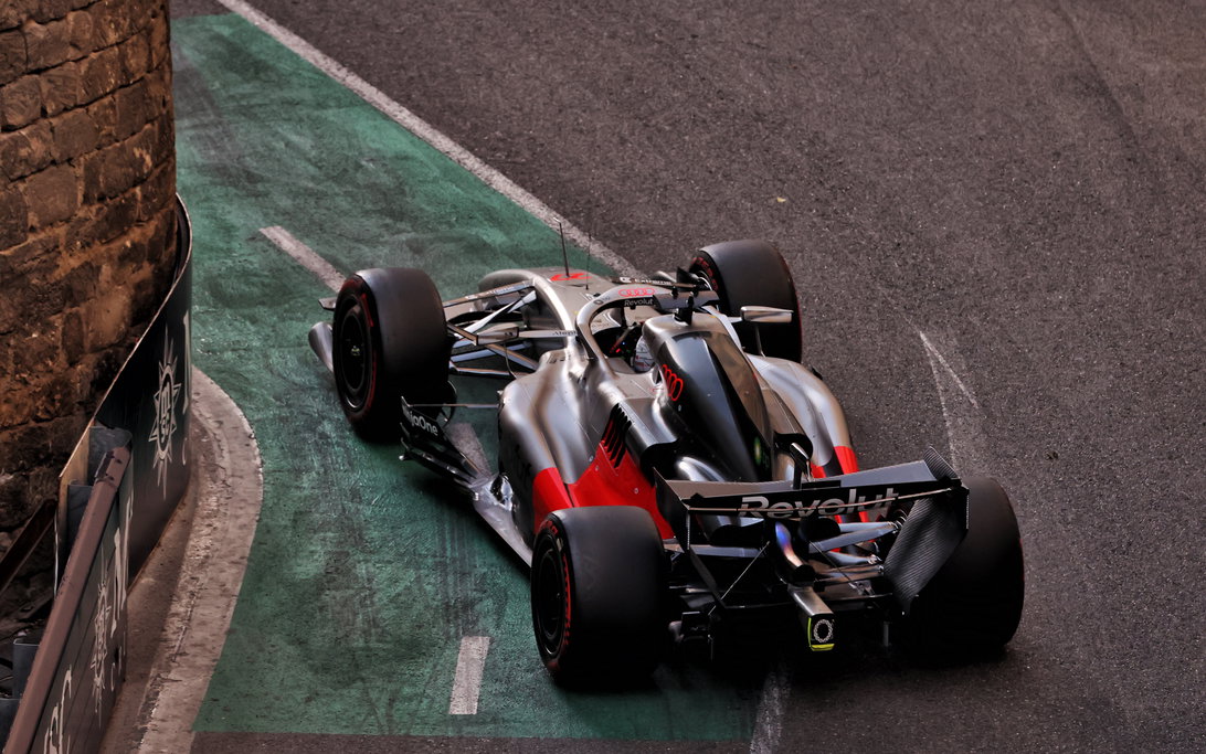 Hülkenberg Baku